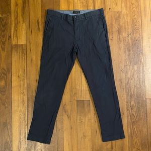 Men’s 34x32 Banana Republic Skinny Chinos
